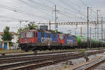 Doppeltraktion, mit den Loks 421 385-6 und 421 390-6 durchfährt den Bahnhof Pratteln. Die Aufnahme stammt vom 06.09.2019.