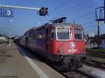 Re 421 397-1 am 28.7.08 mit EC 191 nach Mnchen Hbf beim Grenzbahnhof St.