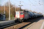 421 376 zieht am 07.06.09 einen Kesselwagenzug durch Burgkemnitz Richtung Halle/Leipzig.