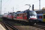 ES 64 U2-072 + Re 421 375-7 mit Kessewagenzug in Koblenz Hbf am 02.07.09