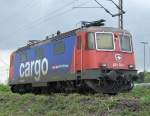 421 383 steht am 14.5.10 in Duisburg-Ruhrort