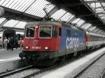 SBB - 421 388-0 mit Zug aus Mnchen bei der einfahrt in den Hauptbahnhof Zrich am 10.06.2011