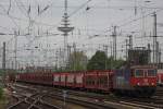 SBB Cargo 421 390 zog am 10.5.13 einen leeren Autozug fr TXL durch Bremen Hbf.