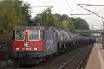 SBB Cargo 421 389 am 19.10.13 mit einem Kesselzug in Dedensen-Gümmer.