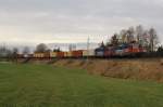 421 395 und 421 387 zu sehen am 15.12.14 it eine Container in Oberjößnitz.