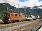 Die Re 4/4 186 der BLS steht am LBT-Erffnungsfest mit einem  Prsentationszug  am 16.6.2007 in Frutigen.