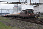 BLS CARGO Re 425 170 mit einem Ganzzug anlässlich der Bahnhofsdurchfahrt Herzogenbuchsee am 30.