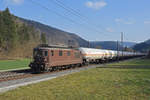 Re 425 183 der BLS fährt Richtung Bahnhof Gelterkinden.