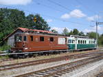 Die BLS-Re 4/4 178  Schwarzenburg  sowie der Wellensittich BN-Be 4/4 761 am 2. September 2007 anlässlich eines Bahnfests im Bahnhof Schwarzenburg.