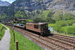 bls Re 425 190 erreicht den Bahnhof Kandersteg mit einem Autozug aus Goppenstein.