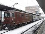 bls - Re 4/4  192 mit Regio nach Interlaken im Bahnhof von Spiez am 12.12.2008