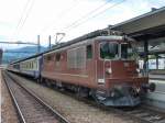 bls - Regio aus Interlaken mit der Re 4/4 193 im Bahnhof von Spiez am 06.06.2009