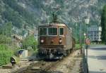 BLS - Re 4/4  192 mit 1 Gterwagen Typ Es unterwegs bei Interlaken West im Juni 1986