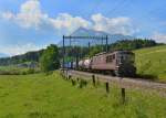 Re 425 173 mit einem KLV am 20.06.2014 bei Einigen.