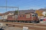 Doppeltraktion Re 425 der BLS mit den Loks 188 und 185 durchfahren den Bahnhof Sissach.