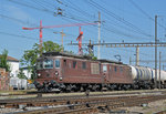 Doppeltraktion, mit den BLS Loks 425 181 und 425 192, durchfahren den Bahnhof Pratteln.