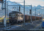 BLS Re 4/4 173 und 188 durchfahren am 28. Januar 2014 die Station Root D4 zwischen Luzern und Rotkreuz. Die von der BLS geführten Schrottzüge von Emmenbrücke in Richtung Italien wurden zwischen Emmenbrücke und Erstfeld jeweils mit je einer Re 4/4 an beiden Enden geführt, da der Zug im Bahnhof Luzern Kopf machen musste. In Erstfeld wurden dann für die Fahrt über die Gotthard-Bergstrecke beide Loks an die Spitze gehängt.