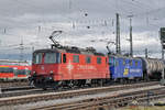 Re 430 115-0  Ivon  zusammen mit der Re 430 112-3  ex Zita , durchfahren den Badischen Bahnhof. Die Aufnahme stammt vom 18.01.2018.