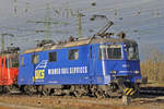 Re 430 112-3 (ex Zita  verlässt den Badischen Bahnhof.