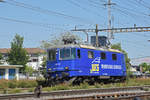 Re 430 112-3 der WRS durchfährt den Bahnhof Pratteln.