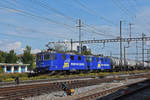 Doppeltraktion, mit den WRS Loks 430 115-6 und 430 111-5, durchfährt den Bahnhof Pratteln.