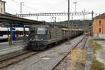 Zuckerrübenkampagne 2017
SBB: Zuckerrübenverkehr im Jura. Ab Porrentruy brachte am 4. Oktober 2017 die Re 421 391-4 den Rübenzug via Grenchen-Nord nach Aarberg.
Foto: Walter Ruetsch 