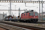 Re 430 359-0 durchfährt den Bahnhof Pratteln. Die Aufnahme stammt vom 24.01.2019.