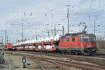 Re 430 359-0 durchfährt den badischen Bahnhof. Die Aufnahme stammt vom 12.03.2019.