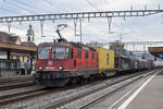 Re 430 350-9 durchfährt den Bahnhof Rupperswil.