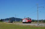 Re 446 018 beim Absetzten ihrer Schubleistung am 27.06.2011 bei Biberbrugg