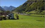 Zürcher S-Bahn im Glarner Land.