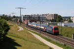 Damals noch Alltag: Ein DPZ, hier Re 450 107-8, als S5 zwischen Dübendorf und Schwerzenbach am 26.06.2011. Heute werden auf dieser Linie ausschliesslich RABe 511 planmässig eingesetzt.