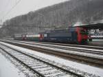 Ein DPZ ohne B (Zwischenwagen). Im Bild ist dieser Kurzpendel anstelle eines NPZ als Regio 7746 in Ziegelbrcke. Der Zug bestand aus dem Bt 50 85 26-33 954-6, AB 50 85 36-33 055-0 und die Re 450 092-2, 02.02.2012.