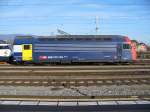 E-Lok 450 076-5 der S-Bahn Zrich ohne Personenwagen in Yverdon am 31.12.2006