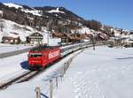 Die Re 456 094 mit einem Voralpenexpress am 16.02.2019 unterwegs bei Ecce Homo.