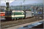 Re 4/4 91 der Bodensee Toggenburg Bahn (heute Sdostbahn) leistet einer Ae 6/6 Vorspann. Hier bei der Einfahrt in Chur. Anlass war eine Fahrzeugausstellung anlsslich der 75 Jahr Feier der Arosabahn. (Archiv 05/89)