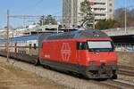 Re 460 066-4 fährt Richtung Bahnhof SBB.