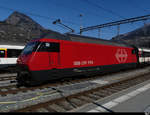 SBB - Lok 460 015-1 im Bahnhofsareal in Brig am 28.02.2021