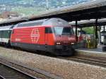 SBB - 460 068-0 im Bahnhof von Vevey am 09.09.2007