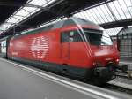 SBB - E-Lok 460 062-3 ohne Anschfit 2000 auf der Front im Hauptbahnhof von Zrich am 15.02.2008