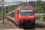 460 064 am 03.07.09 in Othmarsingen mit IR Basel - Zrich - Chur.