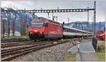 IC574 mit 460 016 bei der Einfahrt in Sargans.