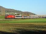 Sissach - 31.10.2017 : Re 460 038 mit dem IR 2272 Zürich - Basel.