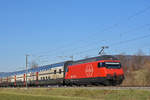 Re 460 112-6 fährt Richtung Bahnhof Itingen.