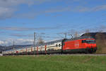 Re 460 018-5 fährt Richtung Bahnhof Sissach.