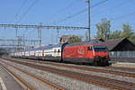 Re 460 051-6 durchfährt den Bahnhof Rupperswil.