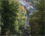 Fototmontage von Eisenbahn und Standseilbahn (funiculaire Territet-Glion) in Montreux am Genfer See. 25.10.19