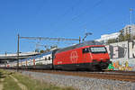 Re 460 008-6 fährt Richtung Bahnhof SBB.