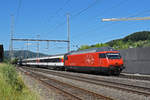 Re 460 105-0, durchfährt den Bahnhof Gelterkinden. Die Aufnahme stammt vom 07.07.2020.