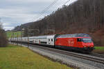 Re 460 002-9 fährt Richtung Bahnhof Tecknau.